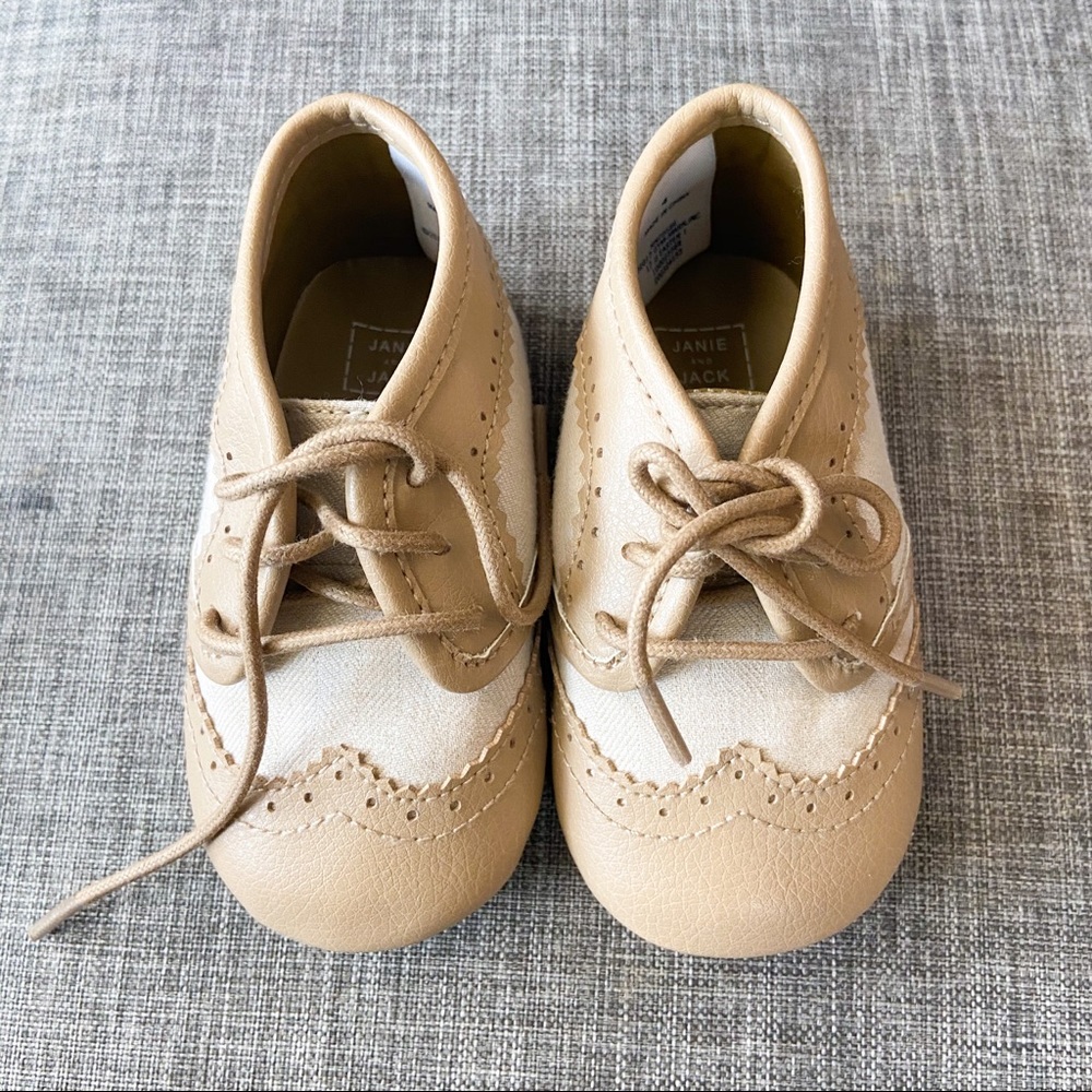 Baby boy Janie and Jack dress shoes size 4